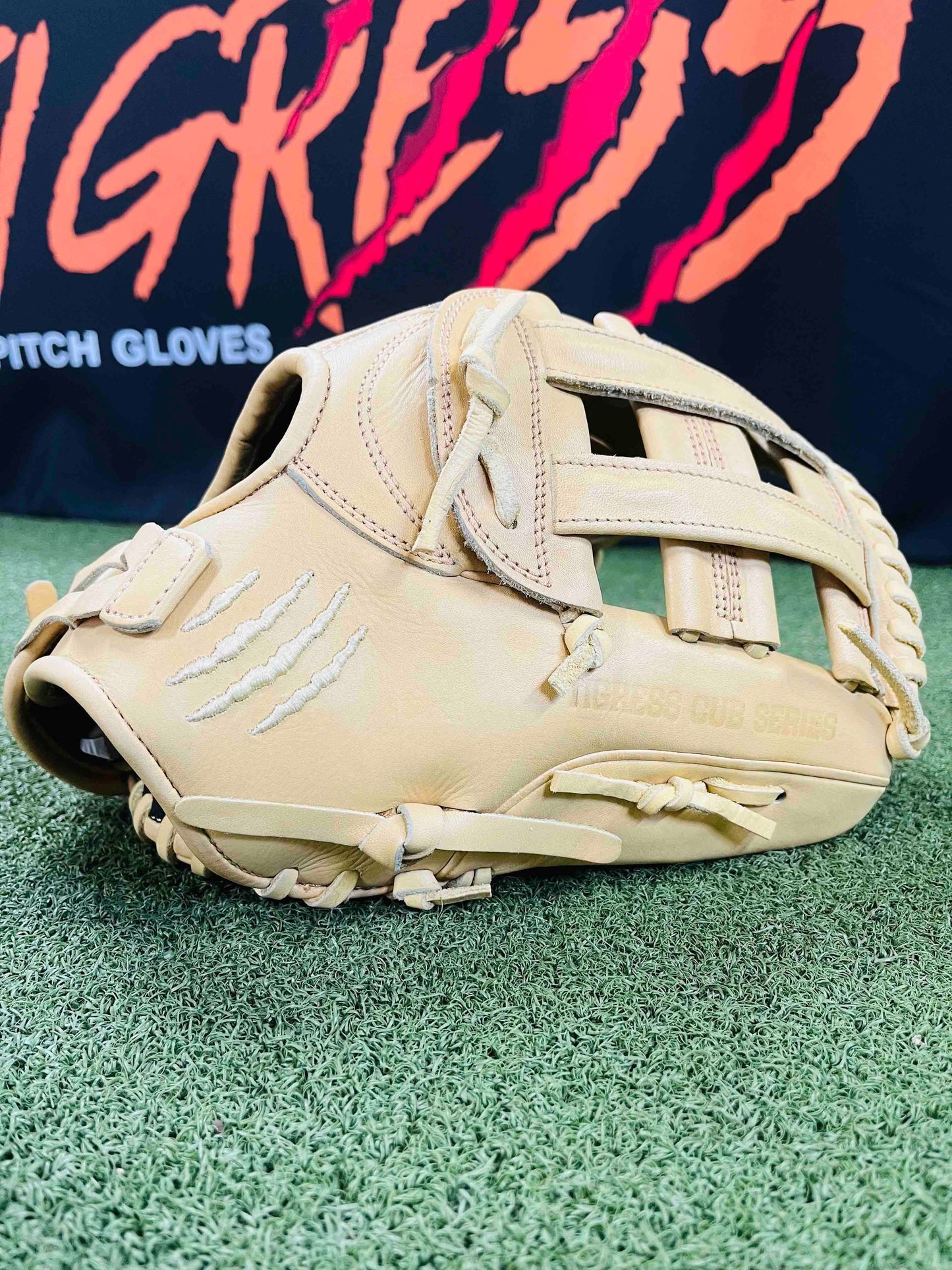 CUB SERIES LHT H-WEB CAMEL AND BEIGE GLOVE