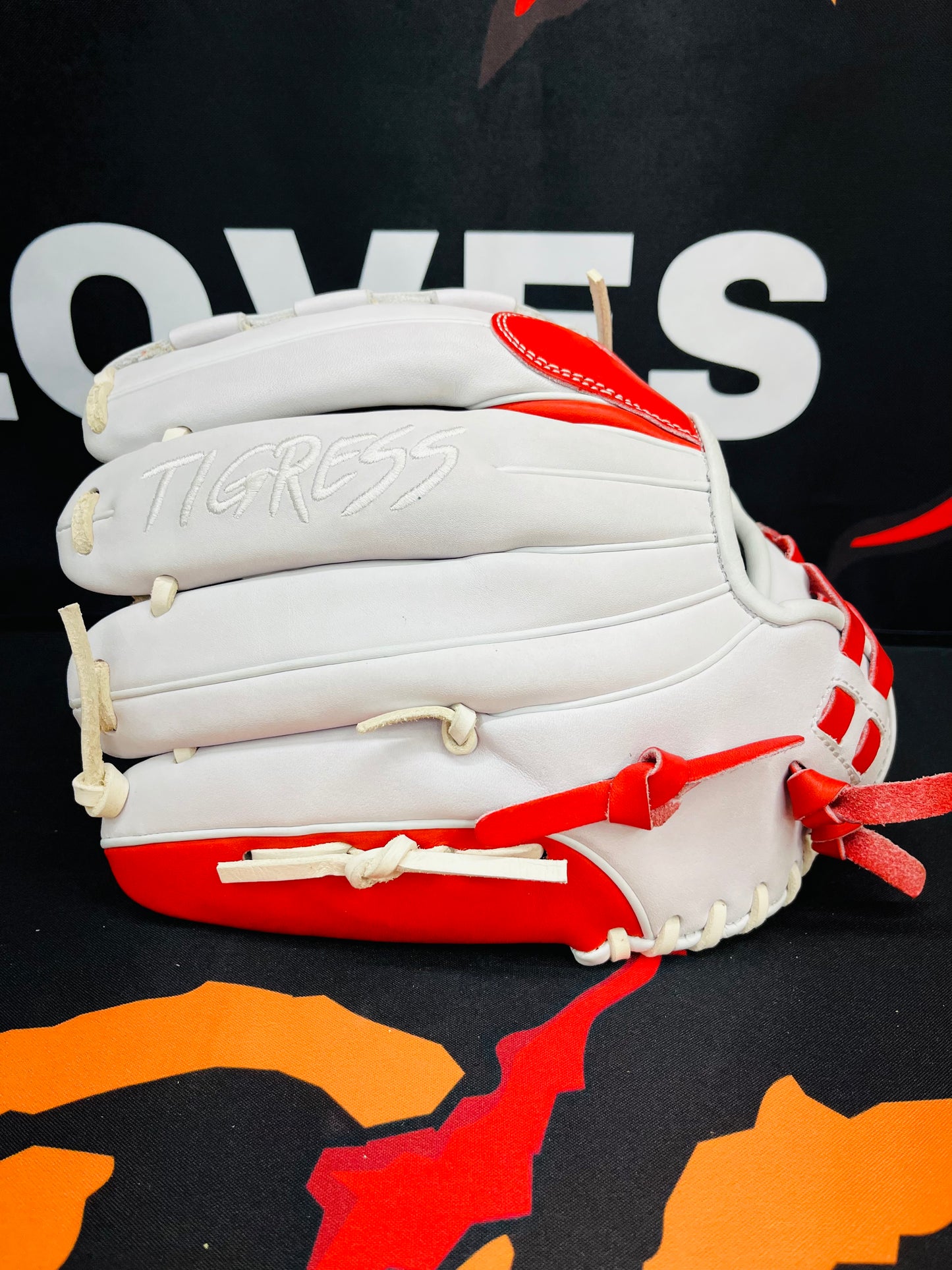 12" RHT and LHT PRO GRADE BASKET WEB WHITE/RED
