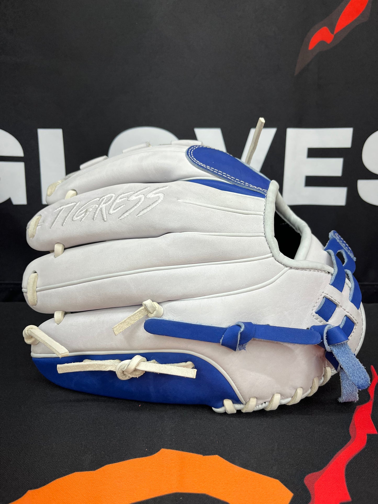 12" RHT and LHT PRO GRADE BASKET WEB WHITE/ROYAL BLUE