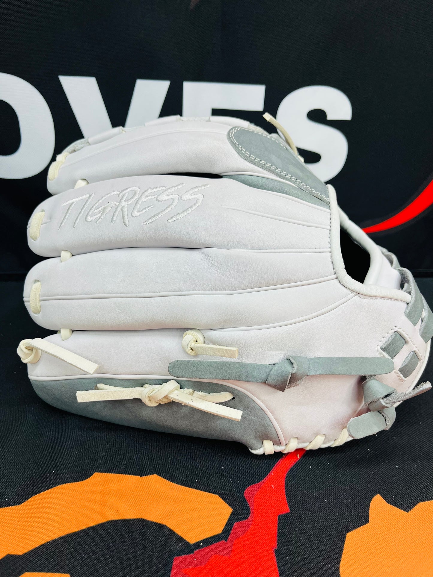 12" RHT & LHT PRO GRADE BASKET WEB WHITE/GRAY