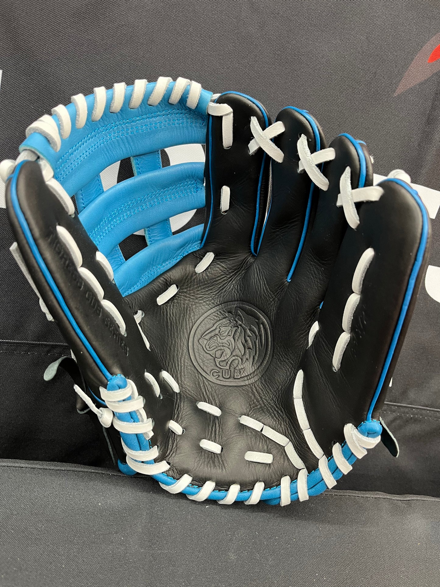 RHT CUB SERIES BLACK, BLUE, WHITE CINCH