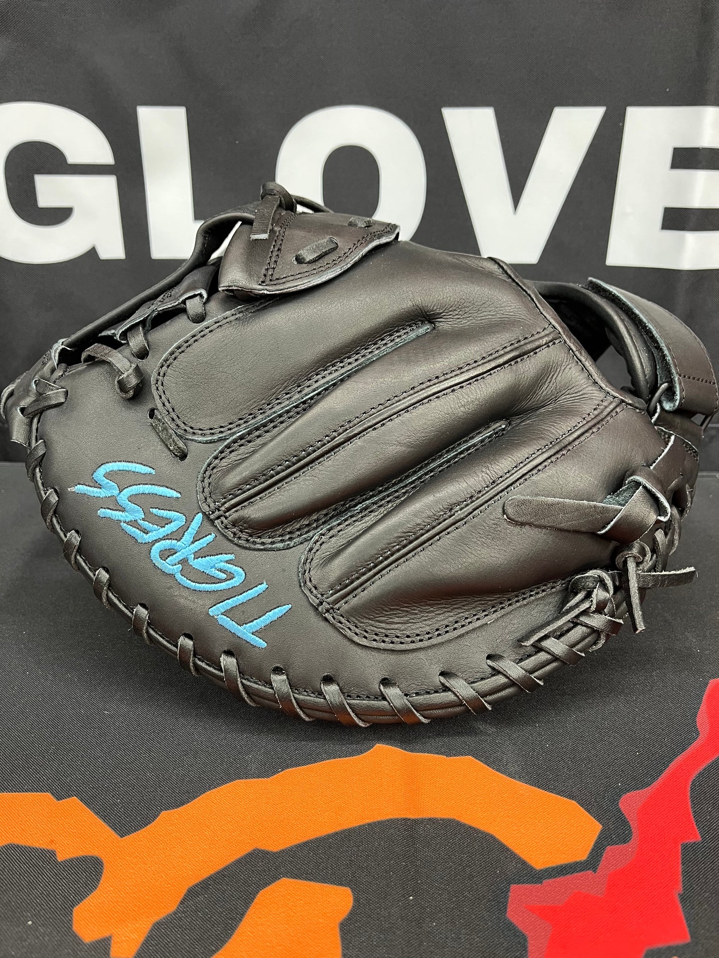 CUB 33" CATCHER'S MITT RHT BLACK WITH LIGHT BLUE LOGO