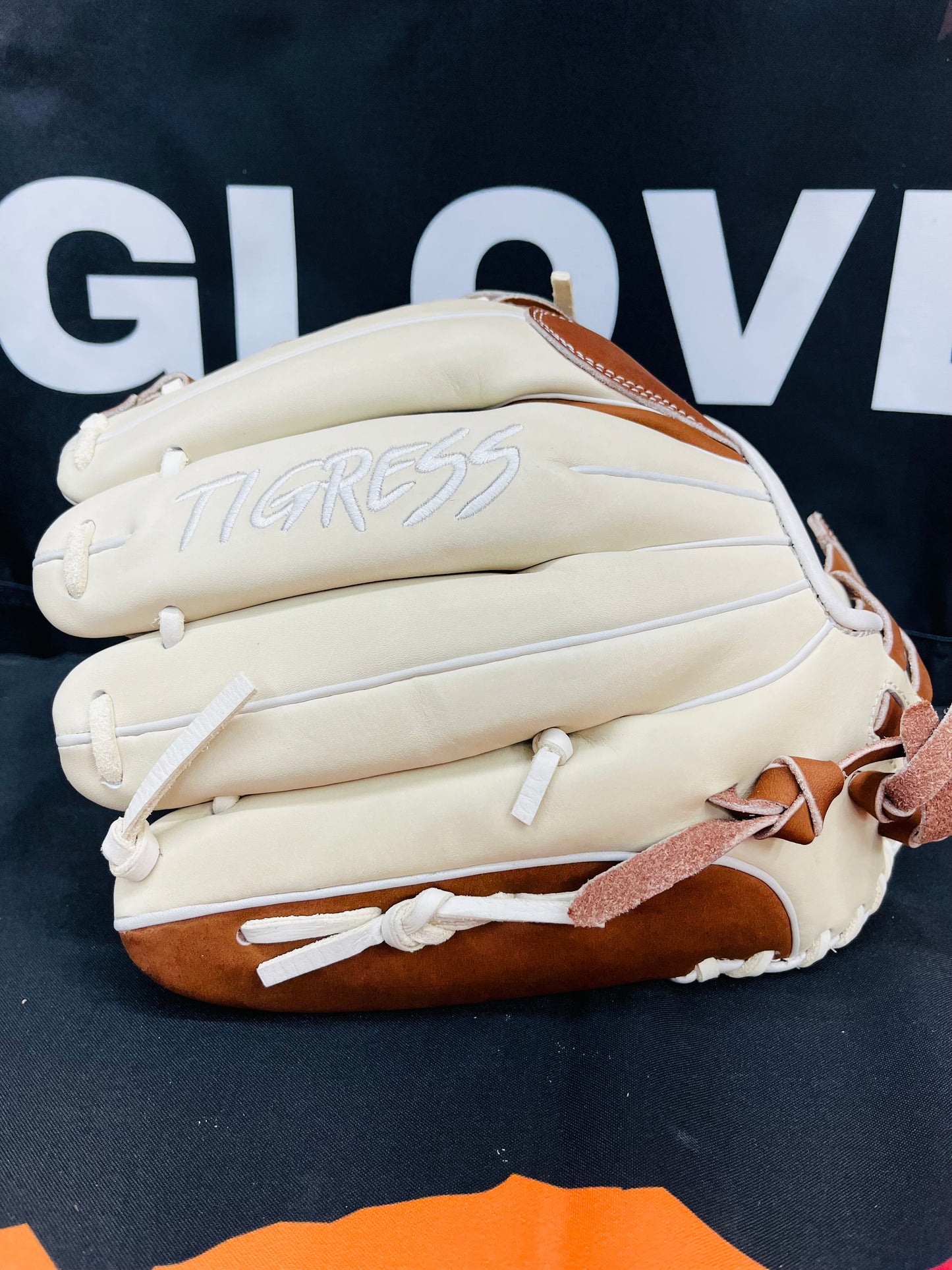 RHT PRO GRADE H-WEB BEIGE AND MOCHA