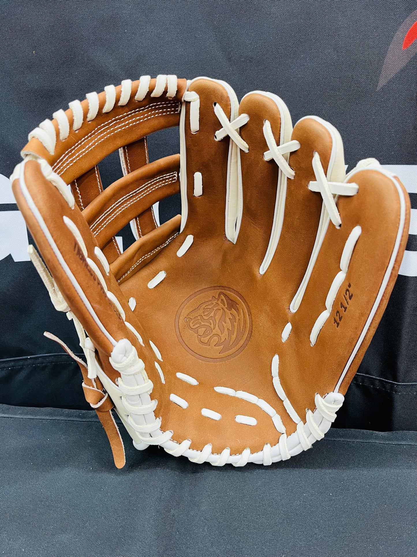 RHT PRO GRADE H-WEB BEIGE AND MOCHA
