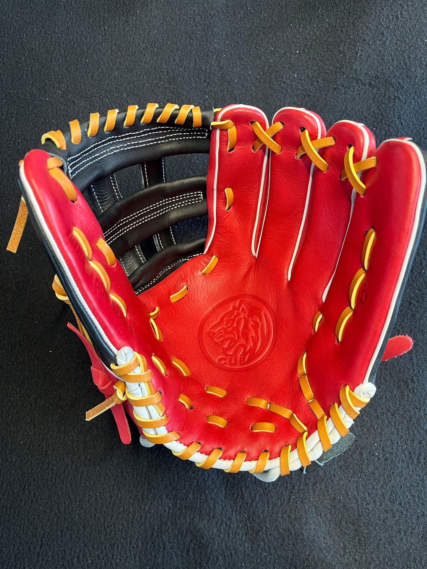 RHT CUB SERIES RED. BLACK, WHITE W/RAWHIDE LACE H-WEB