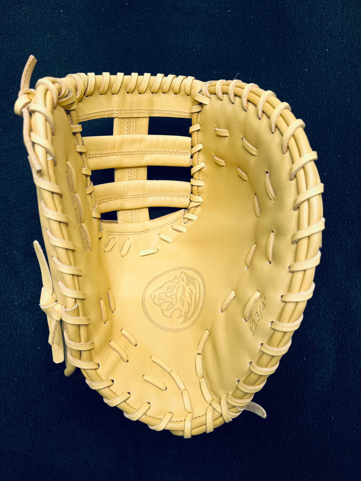 FIRST BASE MITT RHT CAMEL