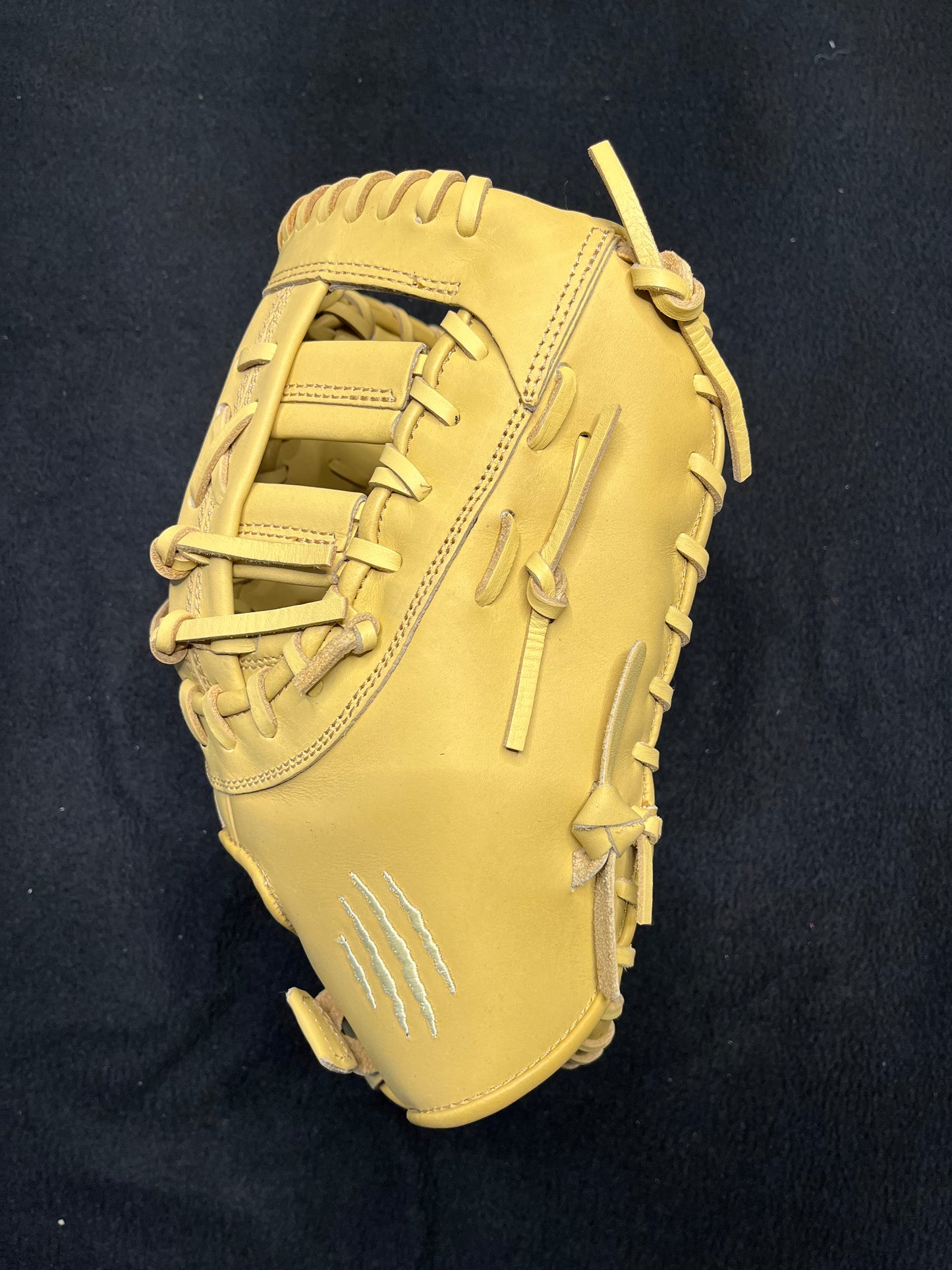 FIRST BASE MITT RHT CAMEL