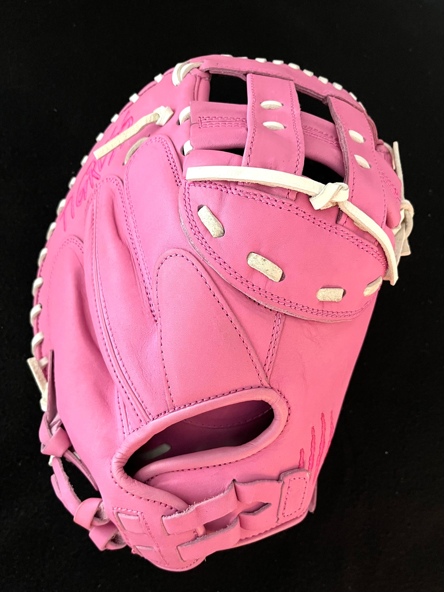 PRO GRADE RHT CATCHER'S MITT H-WEB PINK W/ PINK LOGO