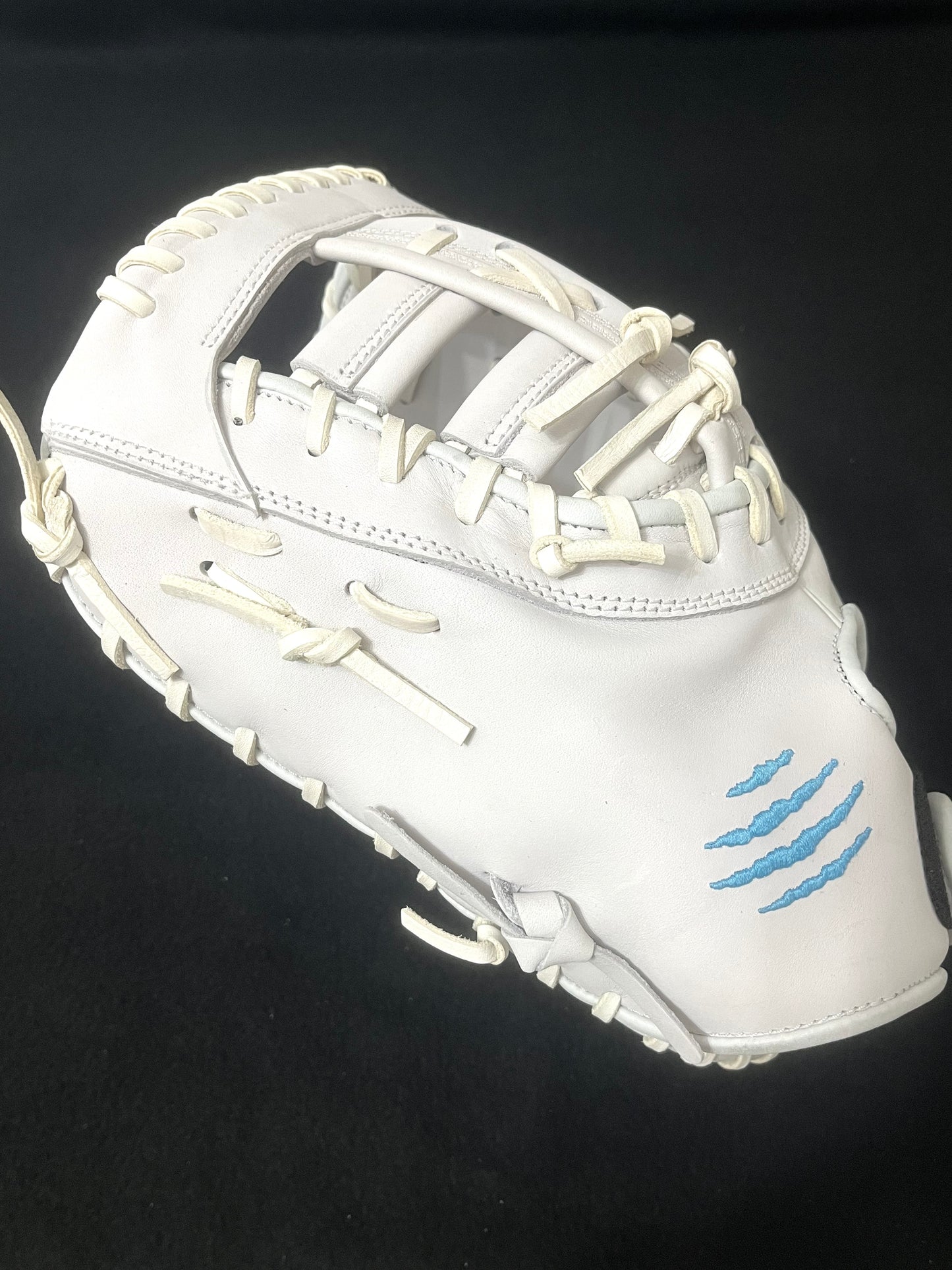 CUB FIT PRO GRADE 12.5" FIRST BASE MITT (RHT AND LHT) W/LIGHT BLUE LOGOS