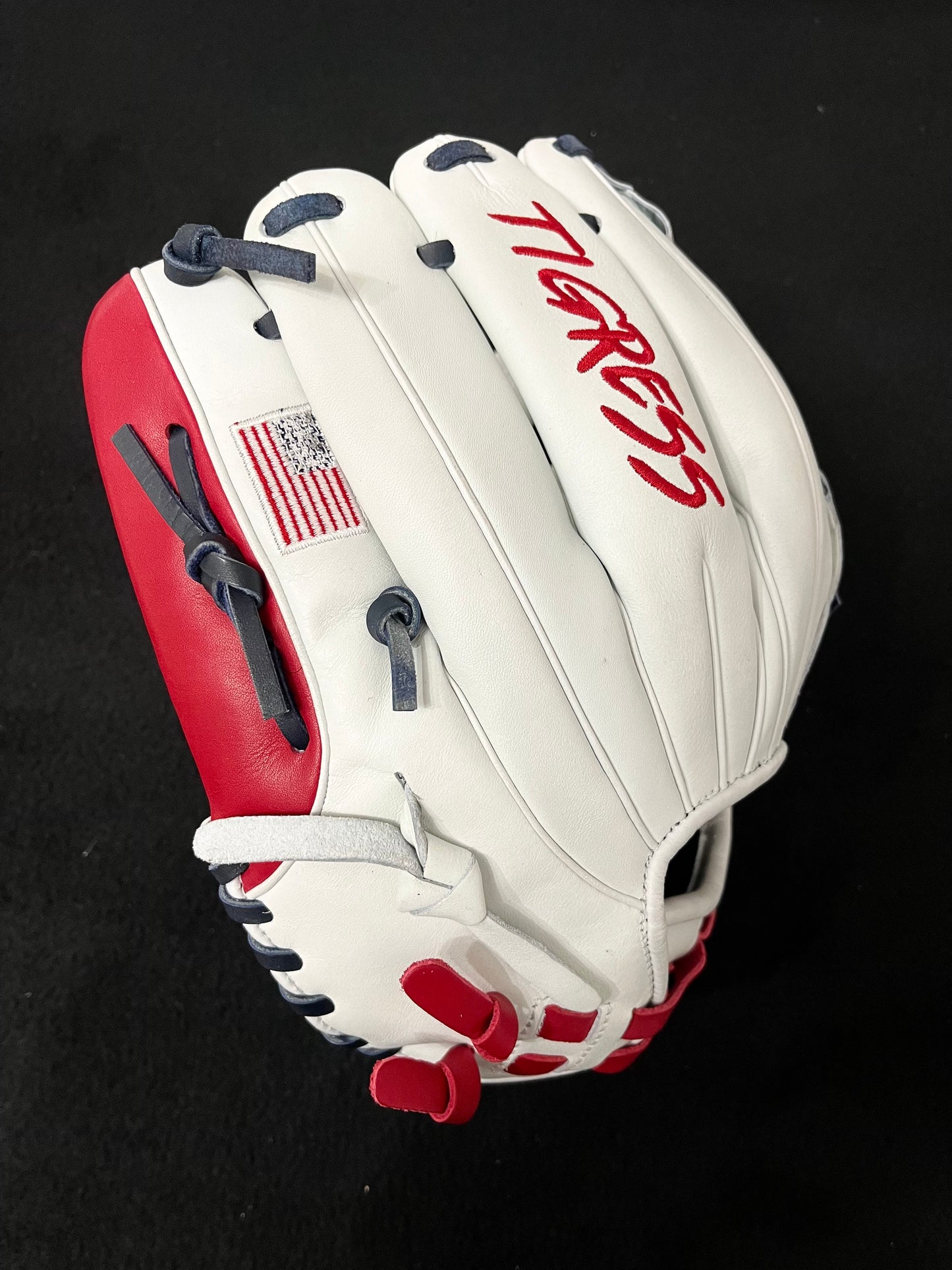 CUB SERIES RHT WHITE/RED/NAVY H-WEB CINCH W/ AMERICAN FLAG