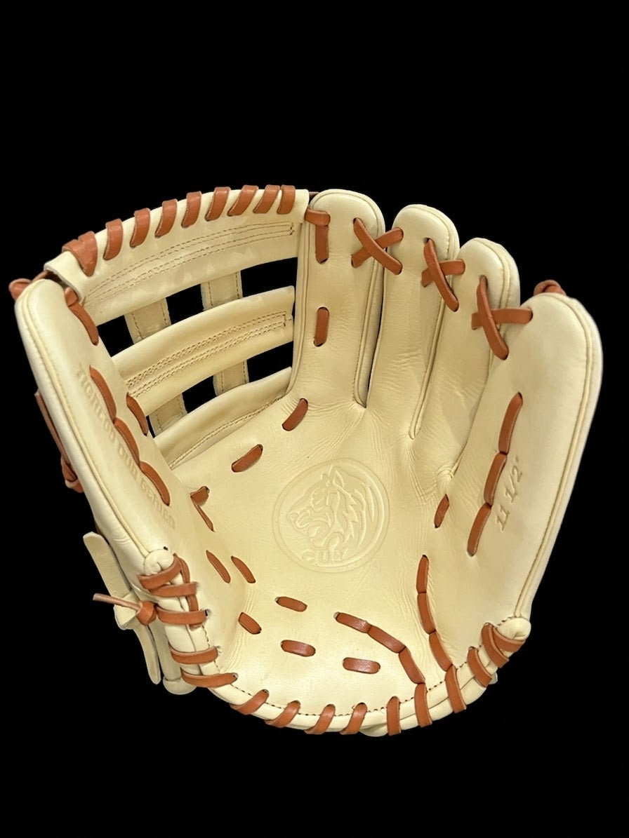 CUB SERIES 11.5" CAMEL W/ INDIAN TAN LACE AND GOLD LOGOS