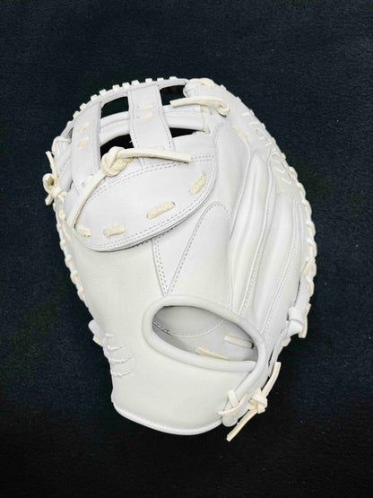 PRO GRADE LEFT HAND THROW CATCHER'S MITT