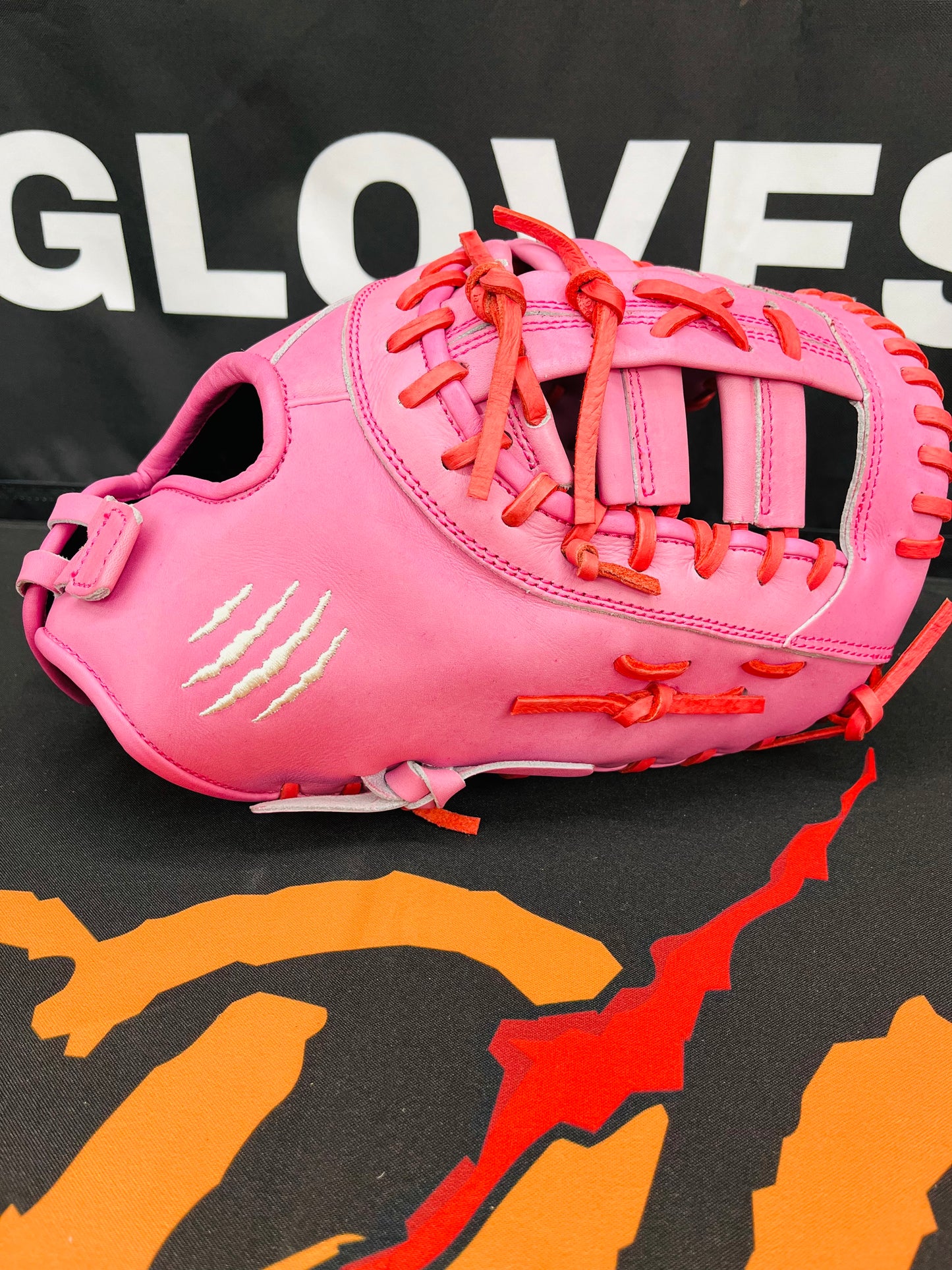 FIRST BASE MITT, PINK W/CINCH WRIST