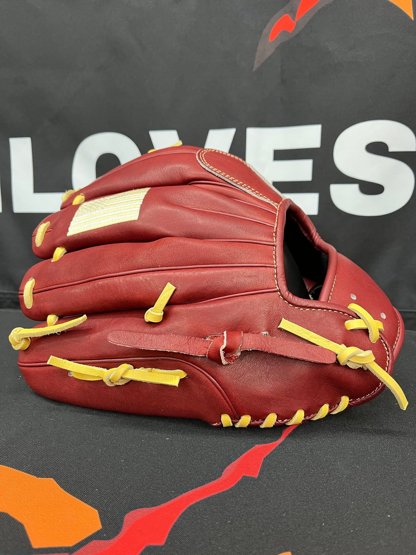 TRADITION SERIES RED VELVET I-WEB PRO SELECT LTD.