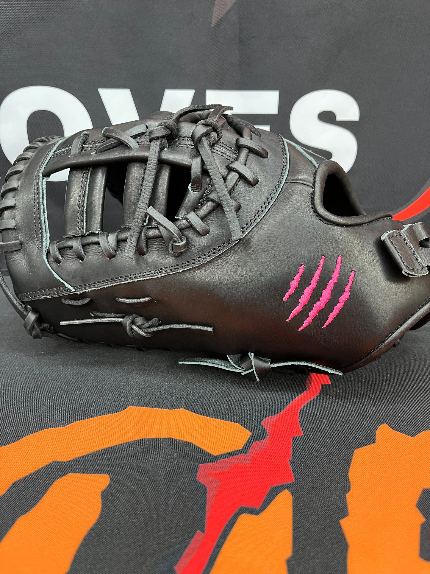 LHT FIRST BASE MITT, BLACK, PINK LOGO, CINCH WRIST 12.75"