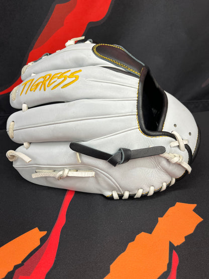 PRO KIP RHT I-WEB WHITE, BLACK AND GOLD