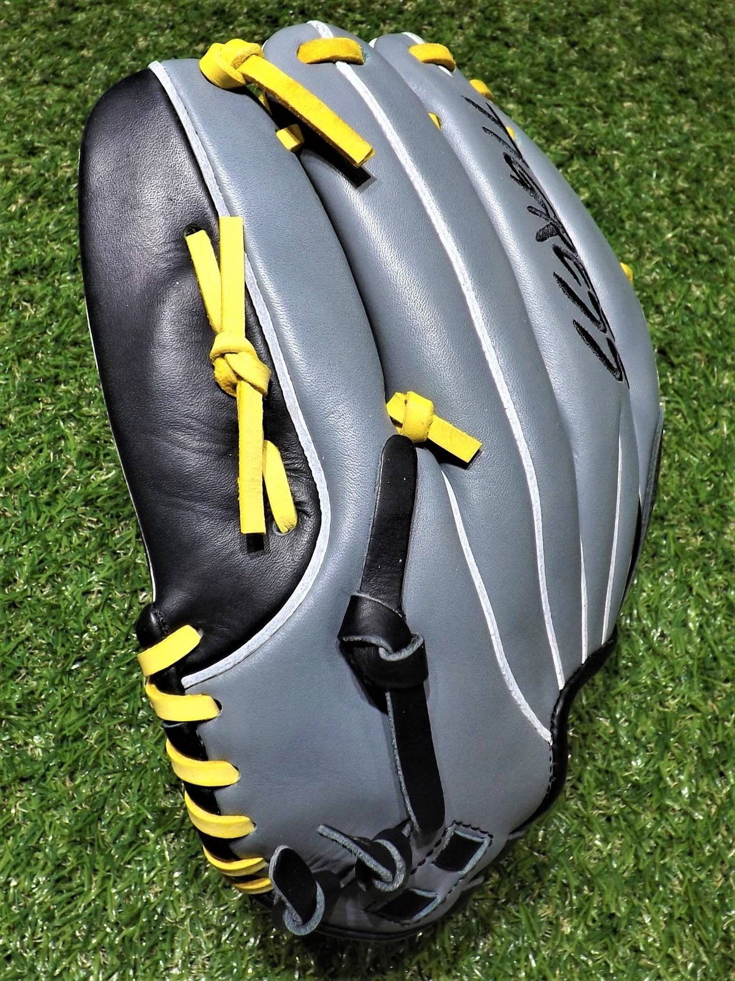 RHT I-WEB BLK, GRY AND LEMON CINCH