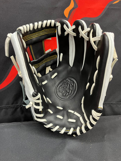 PRO KIP RHT I-WEB WHITE, BLACK AND GOLD