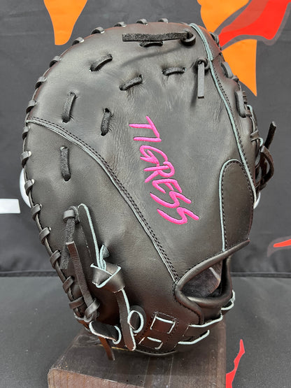 RHT FIRST BASE MITT, BLACK, PINK LOGO, CINCH WRIST 12.75"