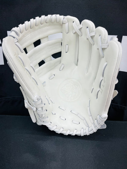 CUB SERIES RHT WHITEOUT H-WEB