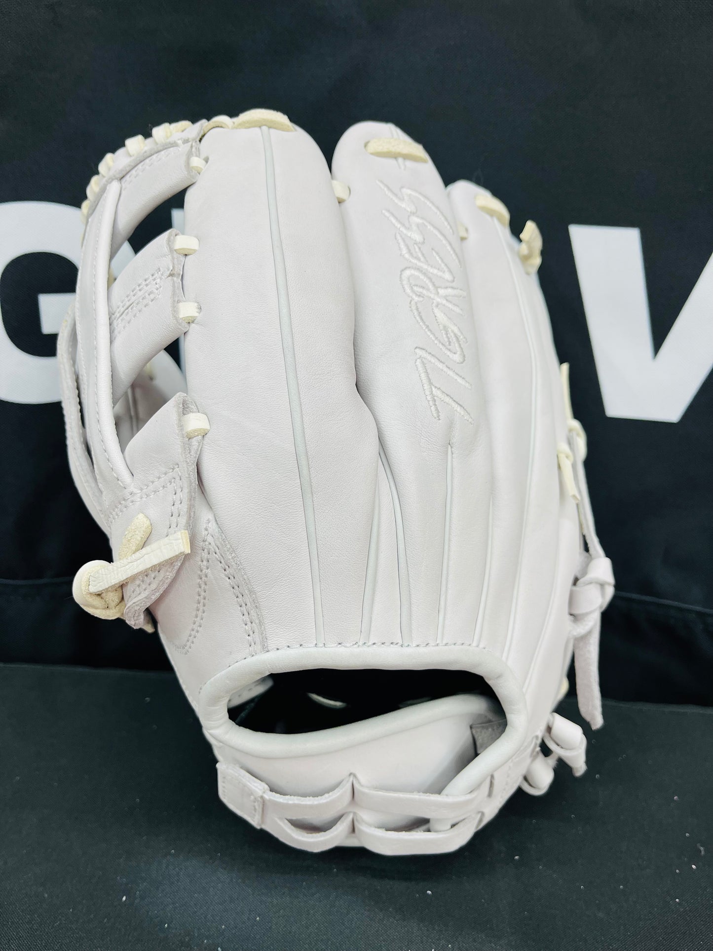 PRO GRADE WHITEOUT USA STEERHIDE H-WEB