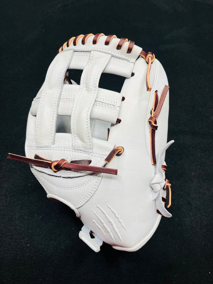 CUB SERIES RHT WHITE WITH JAGUAR BURGUNDY LACE PREORDER*