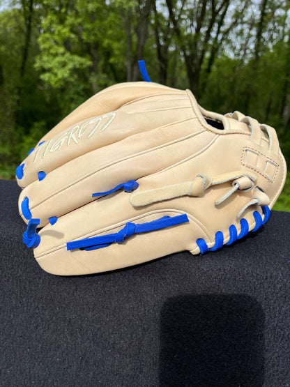 12" CUB SERIES RHT CAMEL W/ELECTRIC BLUE LACE