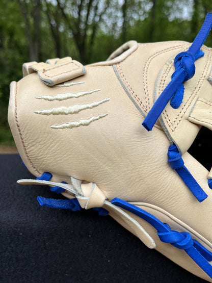 12" CUB SERIES RHT CAMEL W/ELECTRIC BLUE LACE