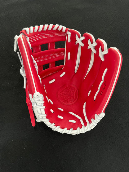 CUB SERIES RHT WHITE AND RED CINCH