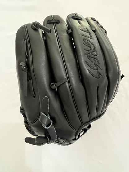 CUB SERIES RHT BLACKOUT H-WEB