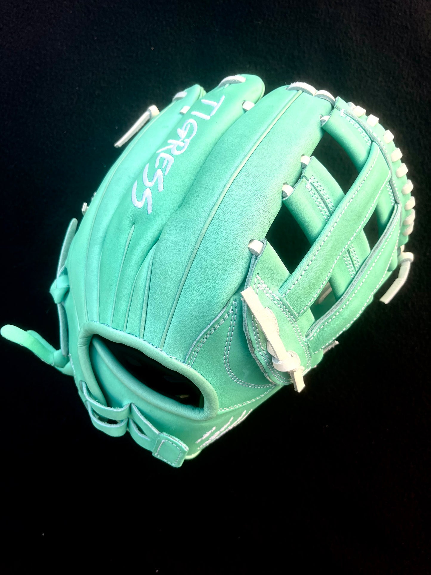 LIMITED EDITION MINT