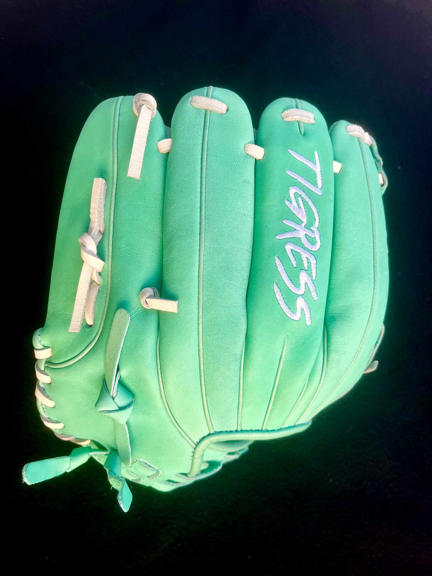 LIMITED EDITION MINT