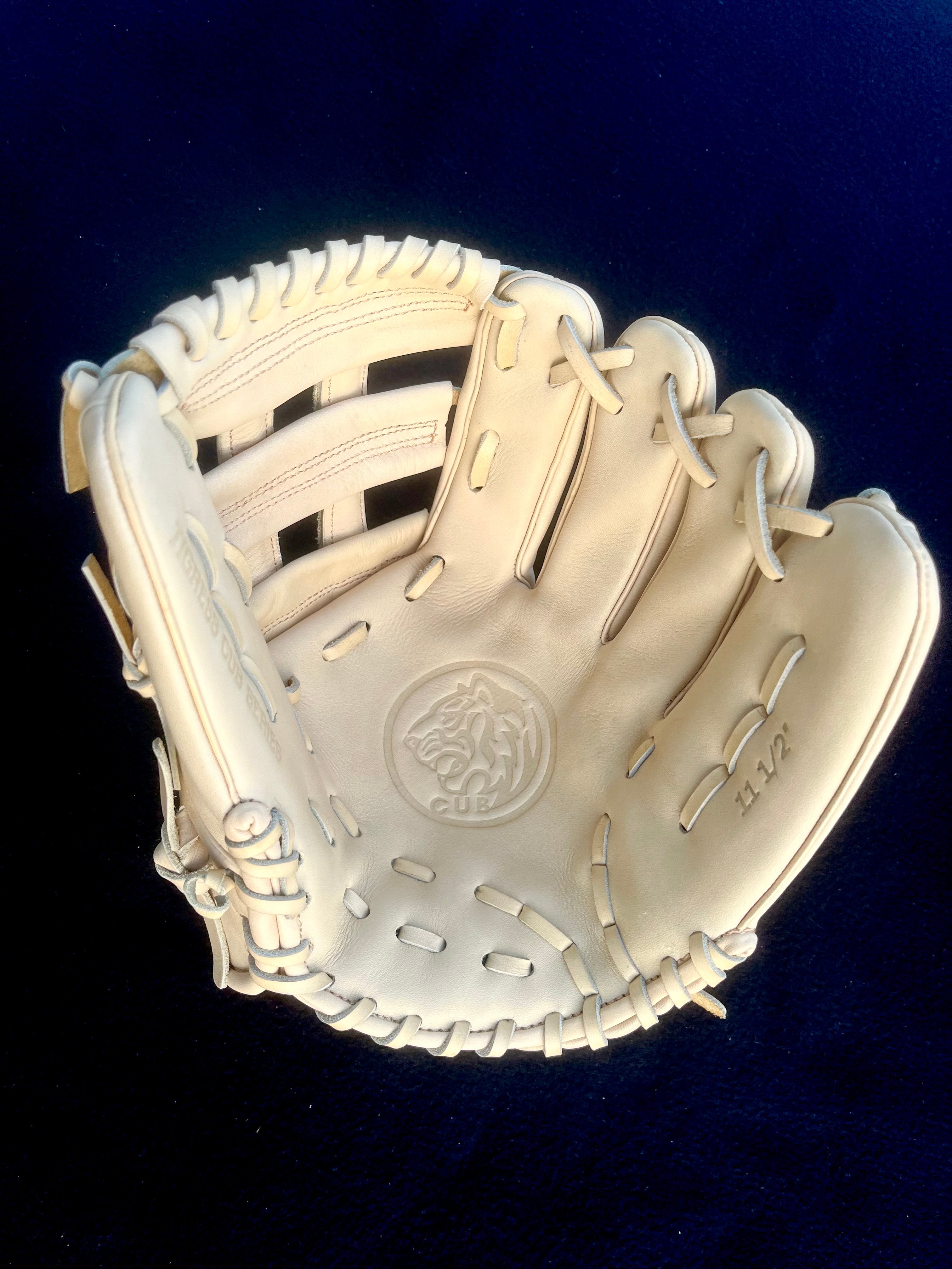 CUB SERIES CAMEL WITH RED LOGO – Tigress Gloves