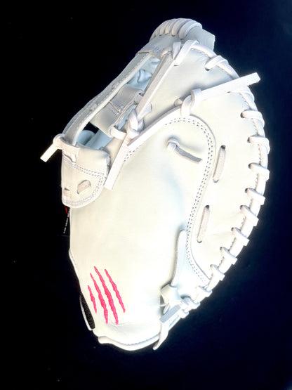CUB 33" CATCHER'S MITT WHITE WITH PINK LOGO