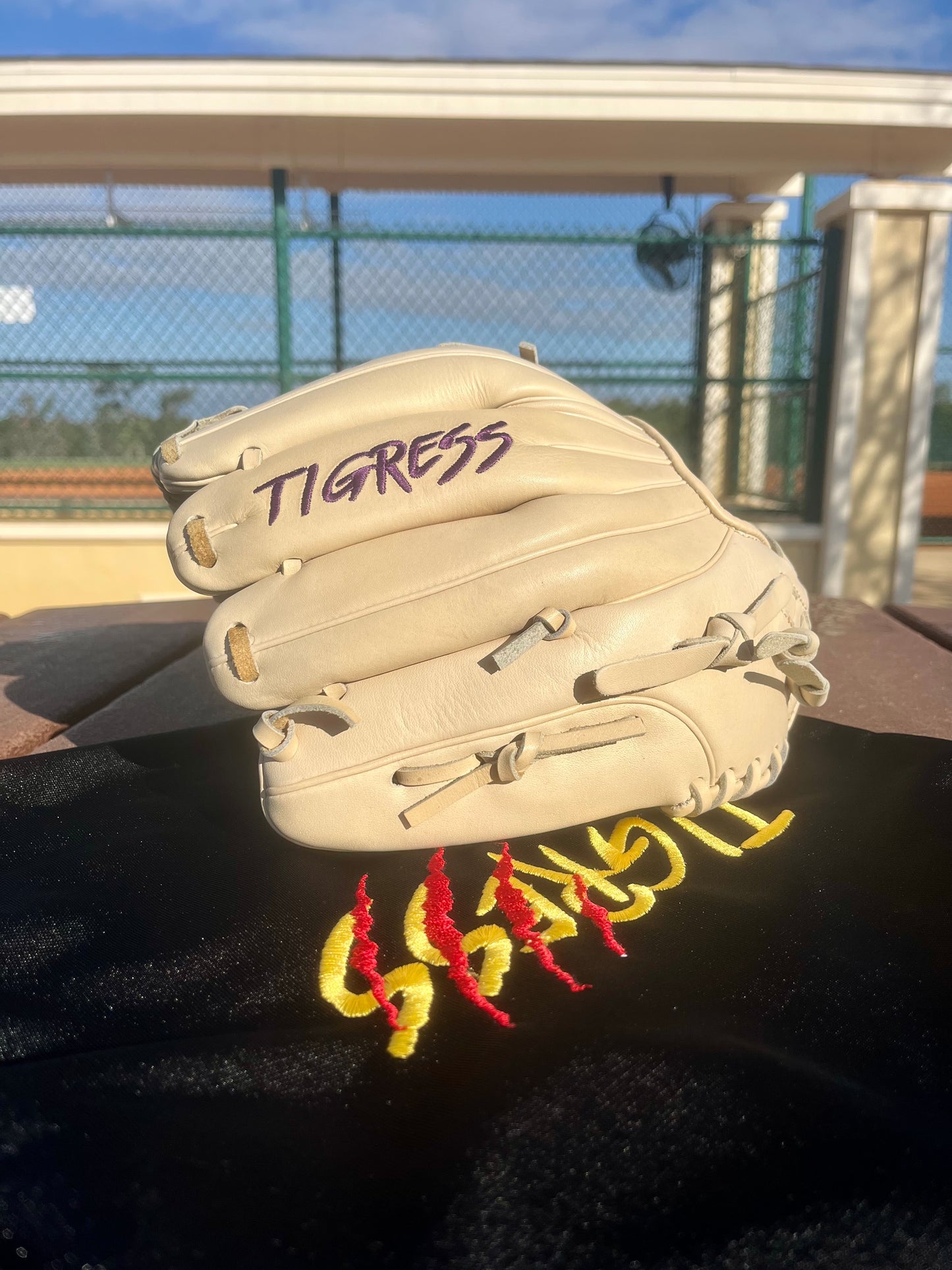 CUB SERIES CAMEL WITH PURPLE LOGO