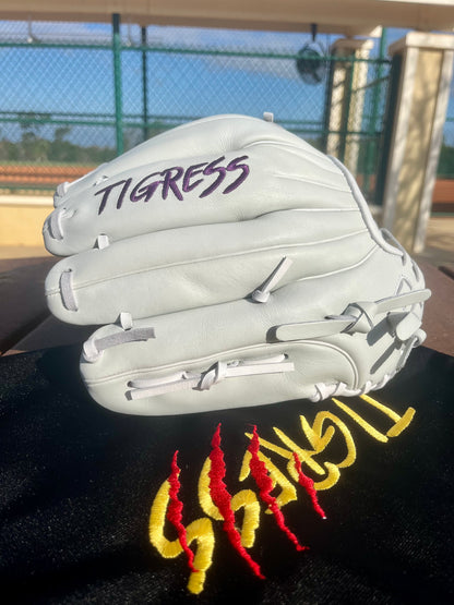 CUB SERIES WHITE H-WEB PURPLE LOGO