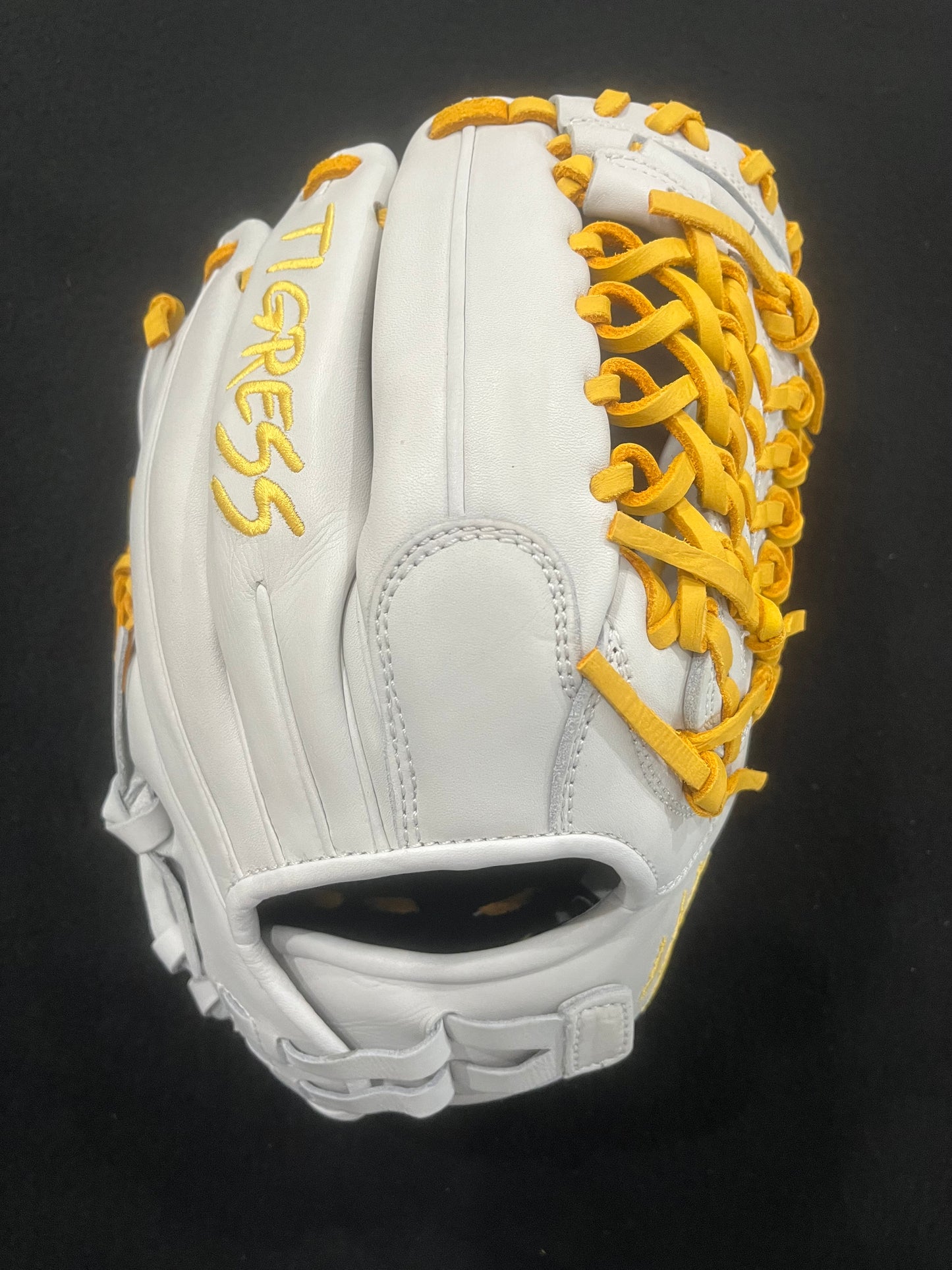 12" RHT KIP B-15 WEB WHITE W/YELLOW LACE