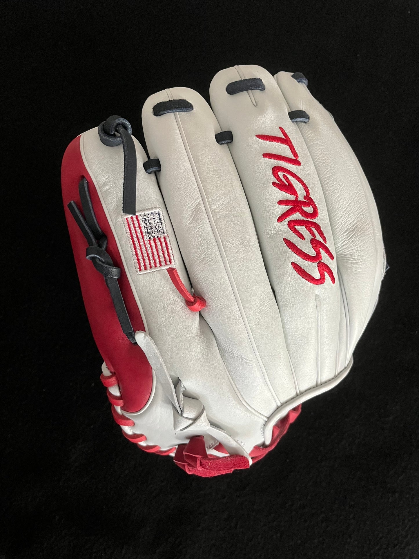 CUB SERIES 11.5" RHT WHITE/RED/NAVY H-WEB CINCH W/ AMERICAN FLAG AND RED HEEL LACE