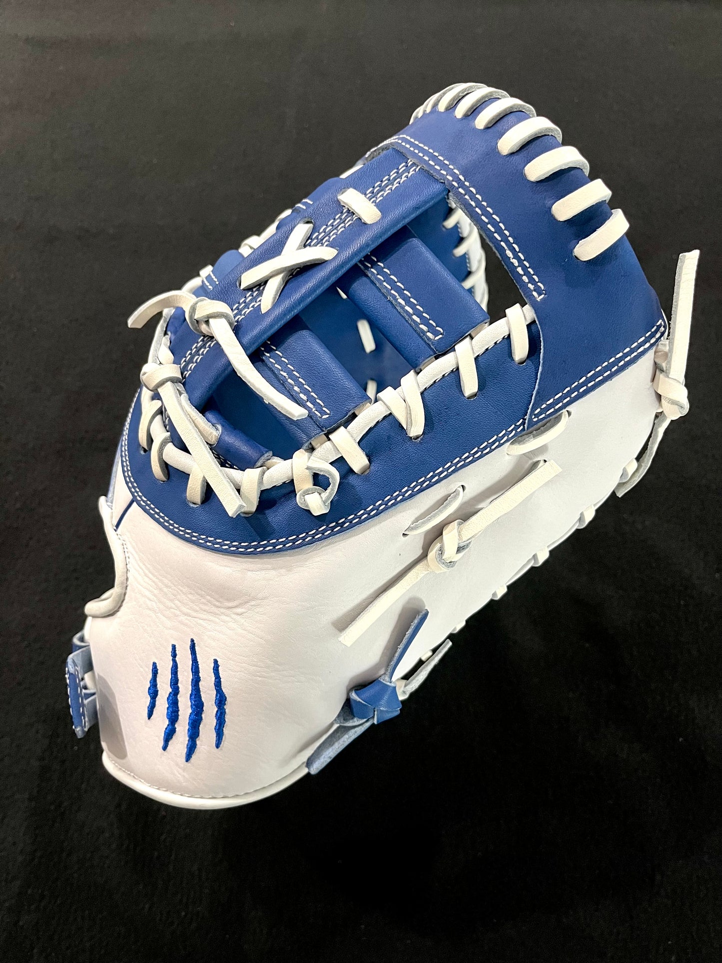 RHT/LHT 12.75 FIRST BASE MITT WHITE/ROYAL CINCH WRIST