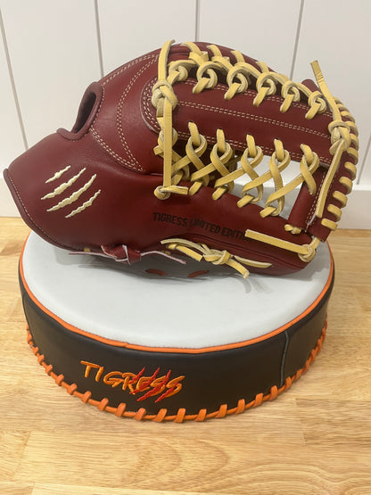 BROKEN IN 12.5” RHT TRADITION SERIES RED VELVET T-NET PRO SELECT LTD
