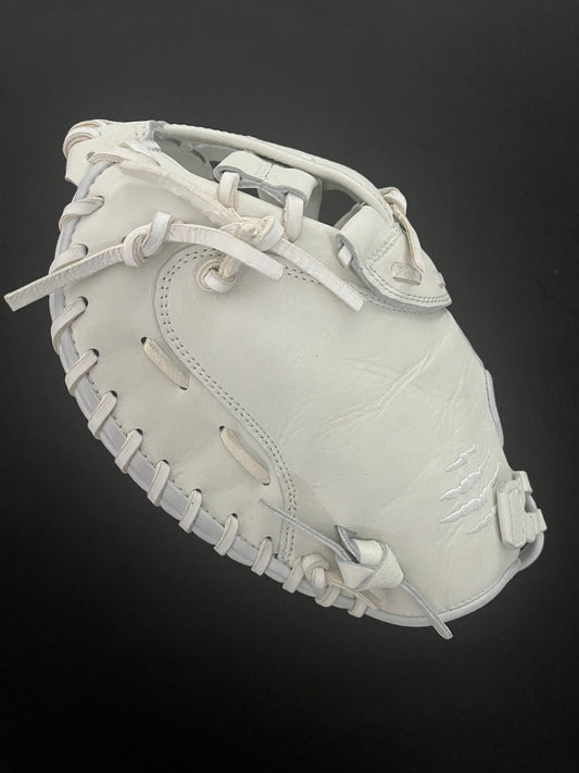 PRO GRADE LEFT HAND THROW CATCHER'S MITT