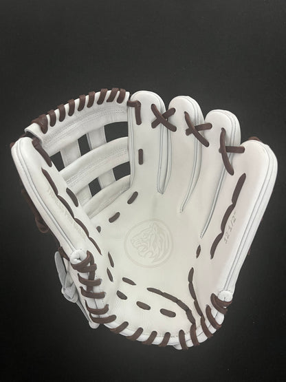 PRO KIP RHT H-WEB WHITE W/ YELLOW LOGO AND BROWN LACE