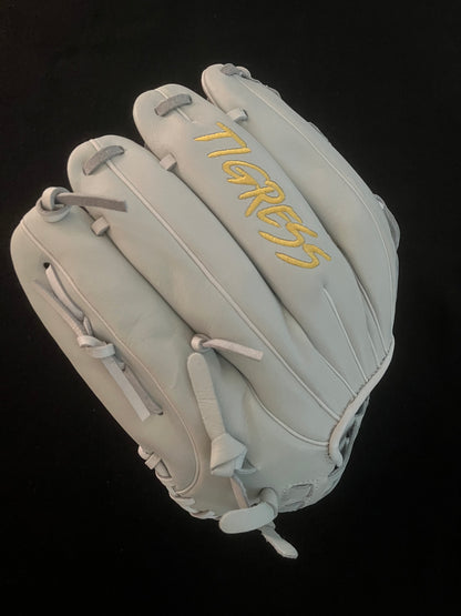CUB SERIES 12" BABY GRAY AND YELLOW
