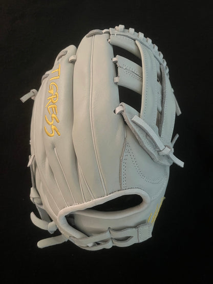 CUB SERIES 12" BABY GRAY AND YELLOW