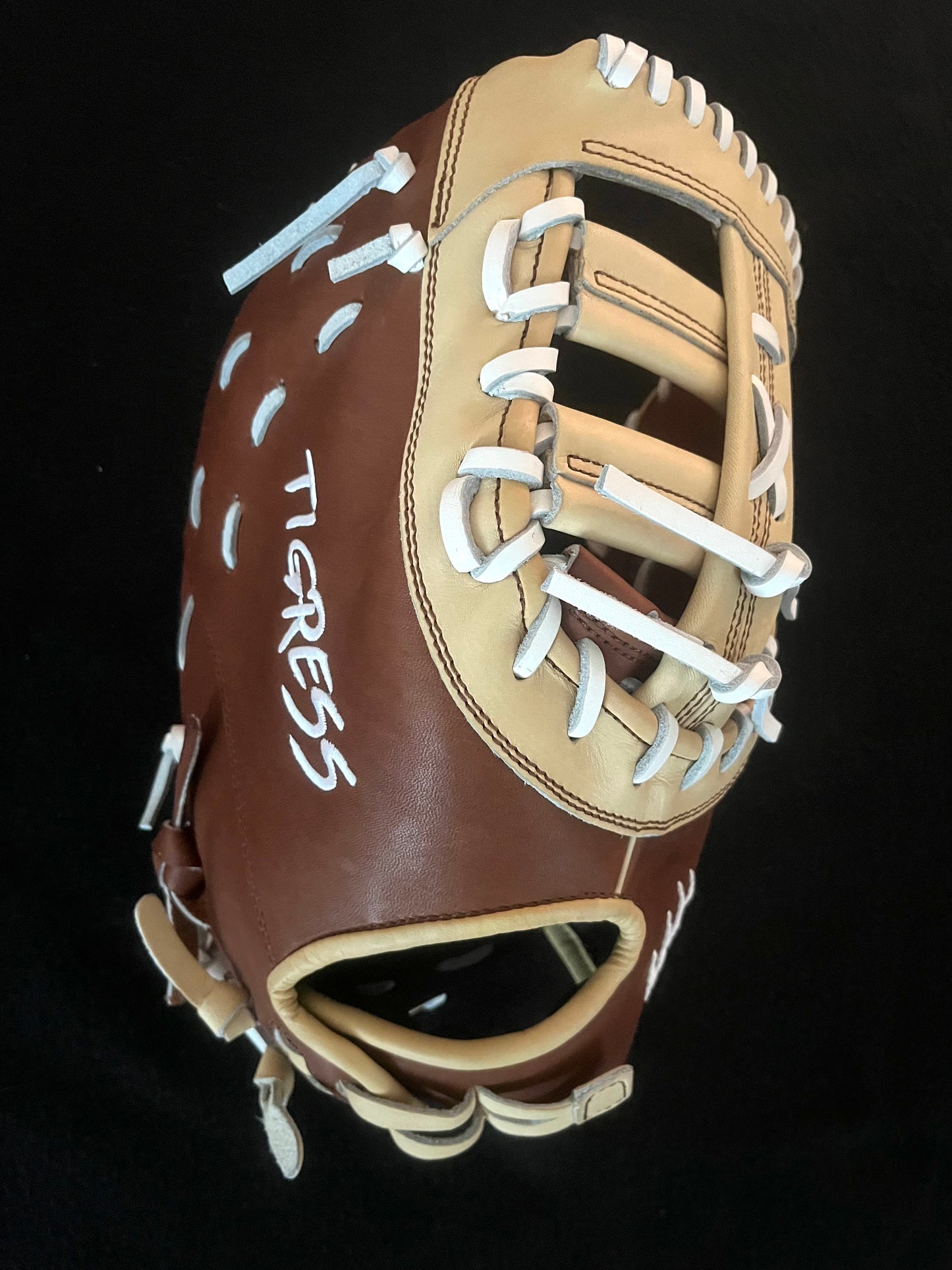 FIRST BASE MOCHA, CAMEL AND WHITE