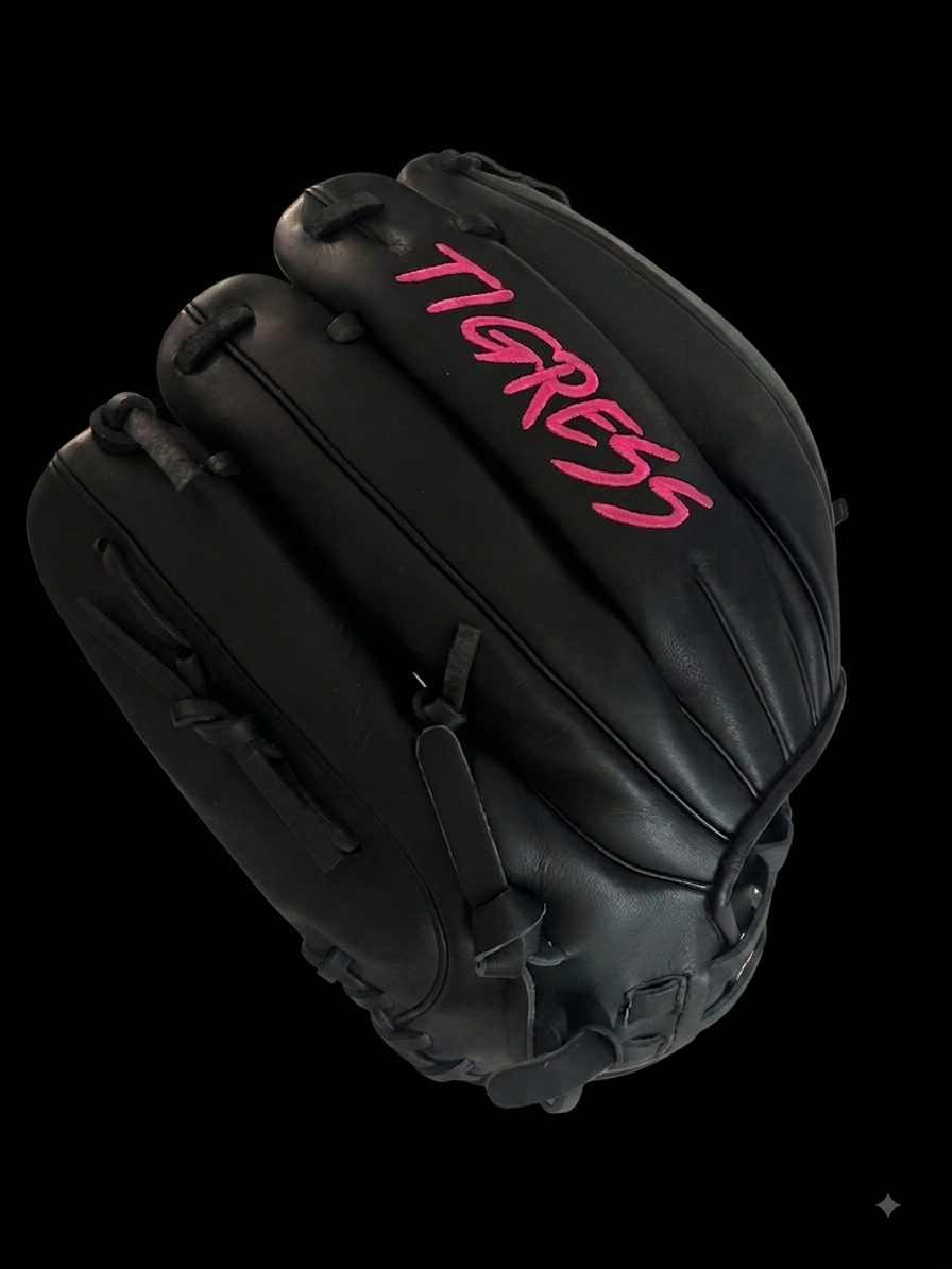 CUB SERIES BLACK W/ PINK LOGOS