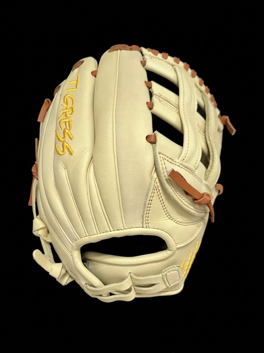 CUB SERIES 11.5" CAMEL W/ INDIAN TAN LACE AND GOLD LOGOS