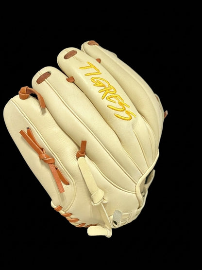 CUB SERIES 11.5" CAMEL W/ INDIAN TAN LACE AND GOLD LOGOS