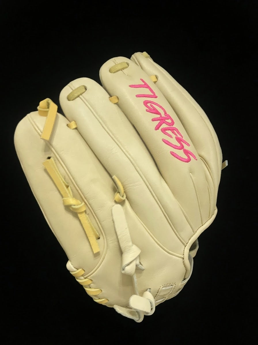 CUB SERIES 11.5" CAMEL W/ PINK LOGOS
