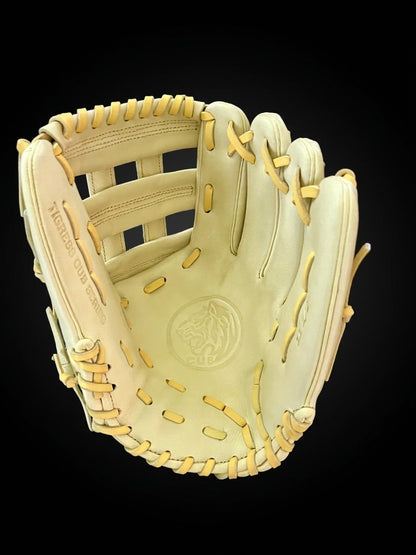 CUB SERIES 11.5" CAMEL W/ PINK LOGOS